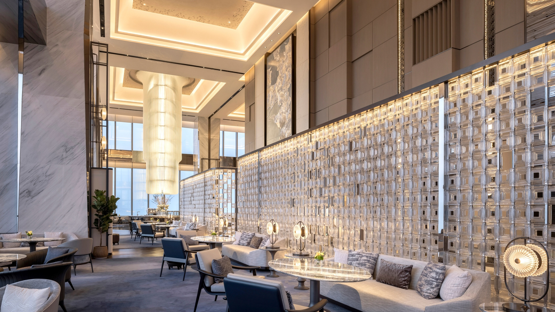 WUMU specializes in art consulting and design for luxury hotel brands and high-end commercial properties.